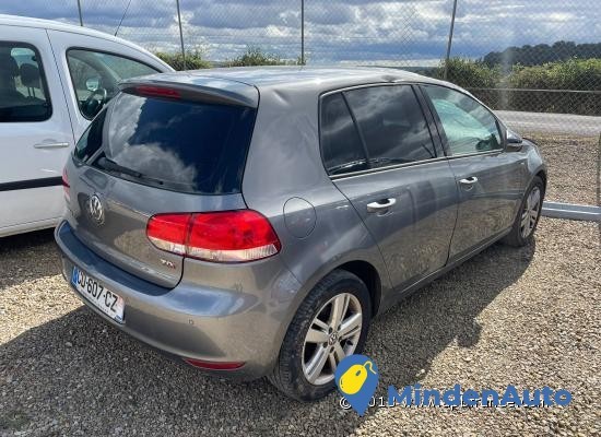 volkswagen-golf-vi-16-tdi-105-big-1