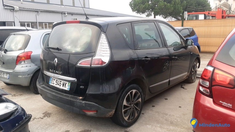 renault-megane-scenic-ec-946-wk-big-3