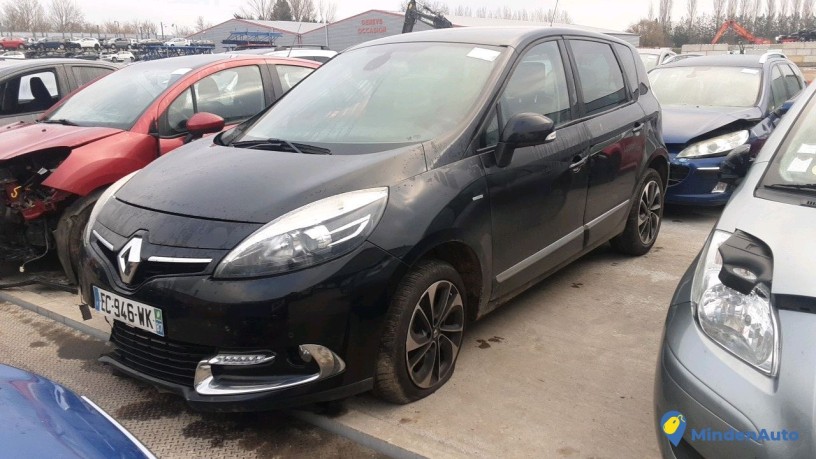 renault-megane-scenic-ec-946-wk-big-0