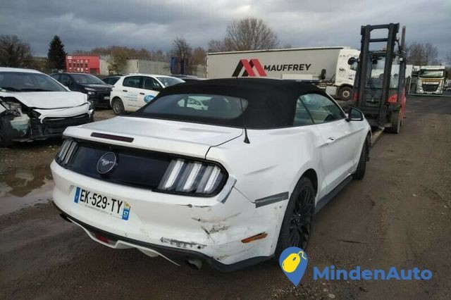 ford-mustang-vii-23l-317-cabriolet-big-1