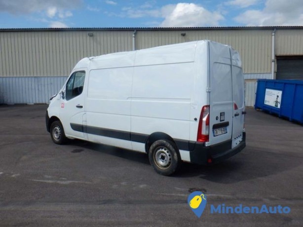 renault-master-23-dci-135-ch-l2h2-big-1