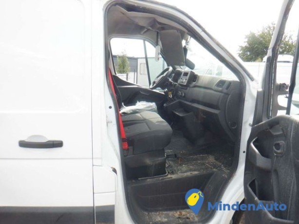 renault-master-23-dci-135-ch-l2h2-big-4