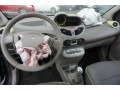 renault-twingo-2-small-6