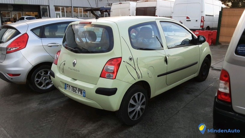 renault-twingo-fy-762-pn-big-3