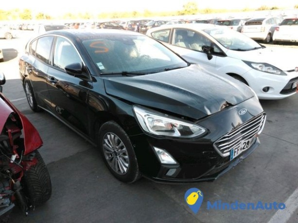 ford-focus-lim-titanium-big-1