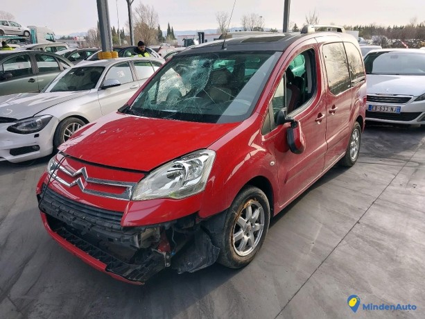 citroen-berlingo-ii-16-vti-120-multis-essence-big-0