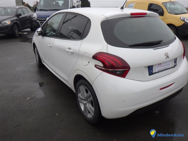 peugeot-208-i-phase-2-5p-16-bluehdi-75ch-fap-big-1