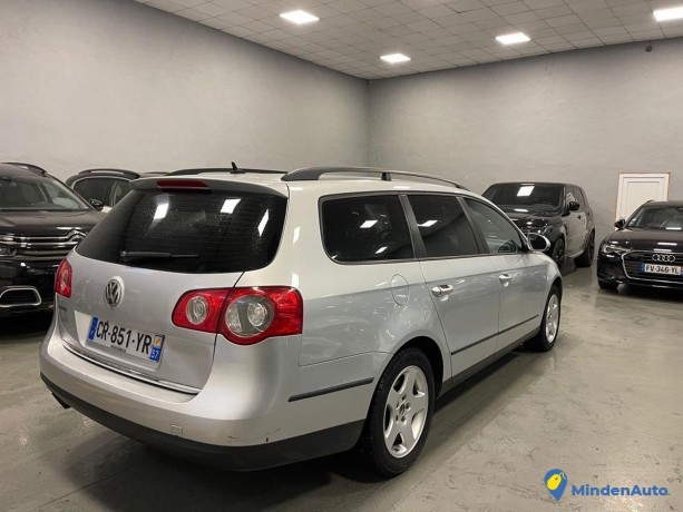 volkswagen-passat-sw-2otdi-14ocv-2oo8-big-3