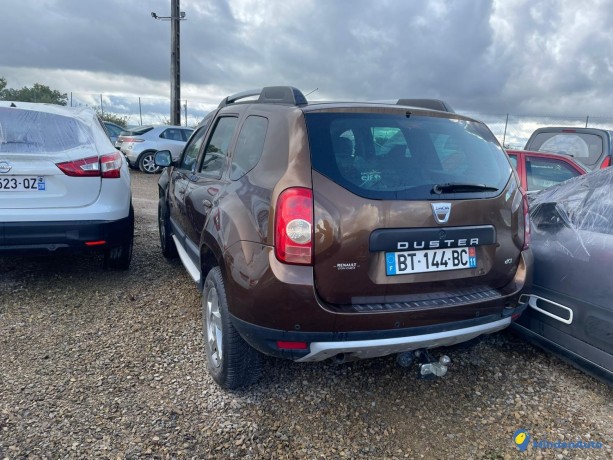 dacia-duster-15-dci-110-4x4-big-0