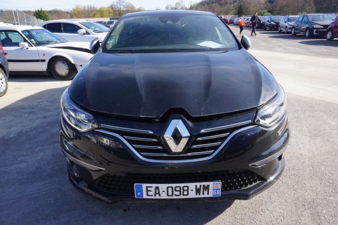 renault-megane-4-big-14