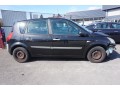 renault-scenic-2-small-11