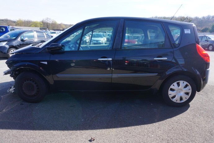 renault-scenic-2-big-8