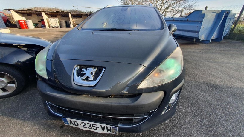 peugeot-308-1-sw-big-5