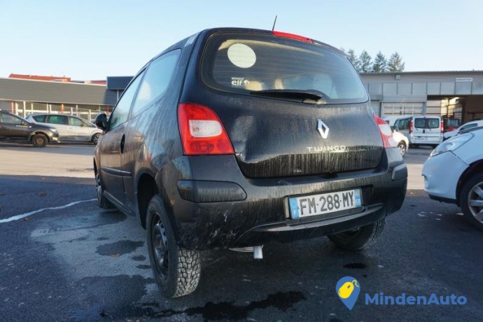 renault-twingo-2-twingo-2-phase-1-15-dci-8v-turbo-big-2