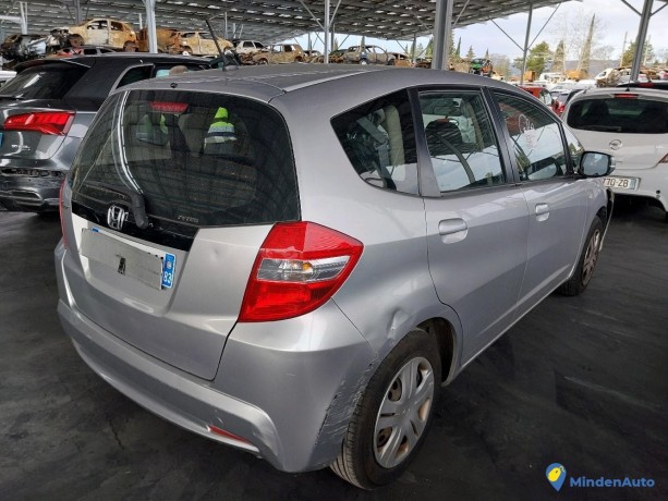 honda-jazz-ii-12i-vtec-elegance-90-essence-big-1