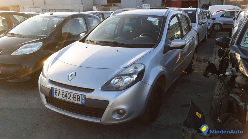 renault-clio-iii-estate-bv-642-bb-big-3