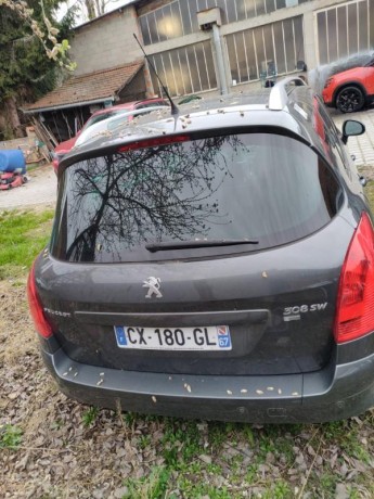 peugeot-308-1-sw-big-0