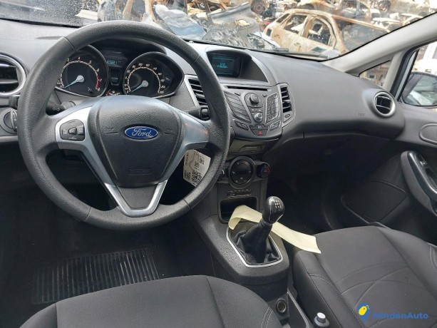 ford-fiesta-10-ecoboost-100-trend-essence-big-4