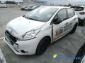 peugeot-208-2-seats-small-3