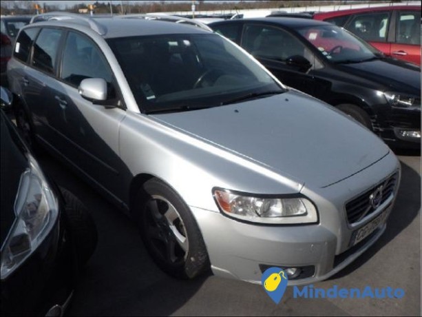 volvo-v50-kombi-d2-business-edition-big-0