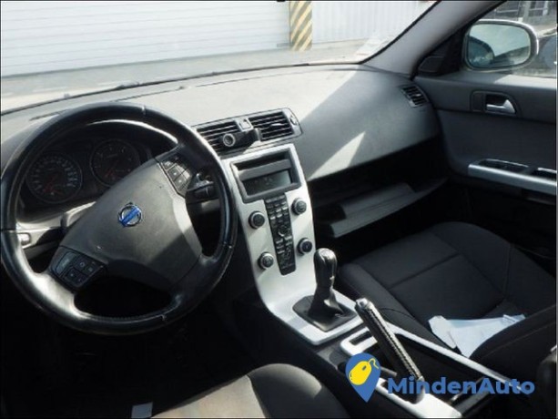 volvo-v50-kombi-d2-business-edition-big-4