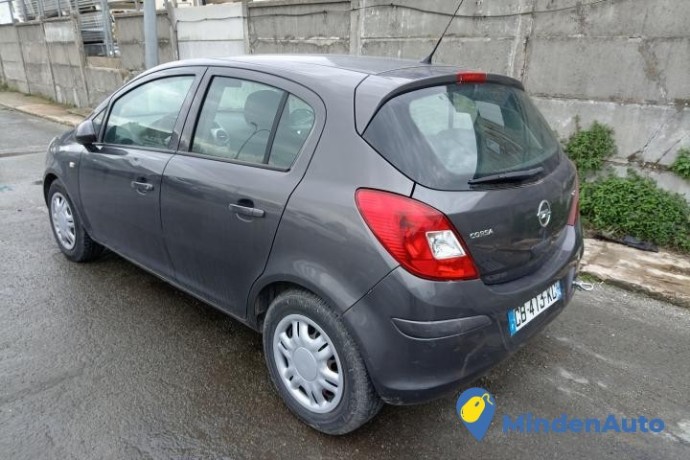 opel-corsa-13-cdti-75cv-b15-big-1