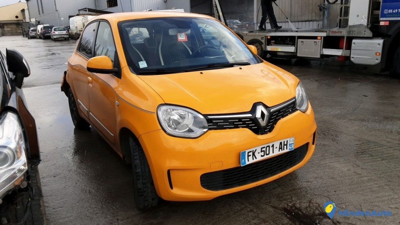 renault-twingo-fk-501-ah-big-1