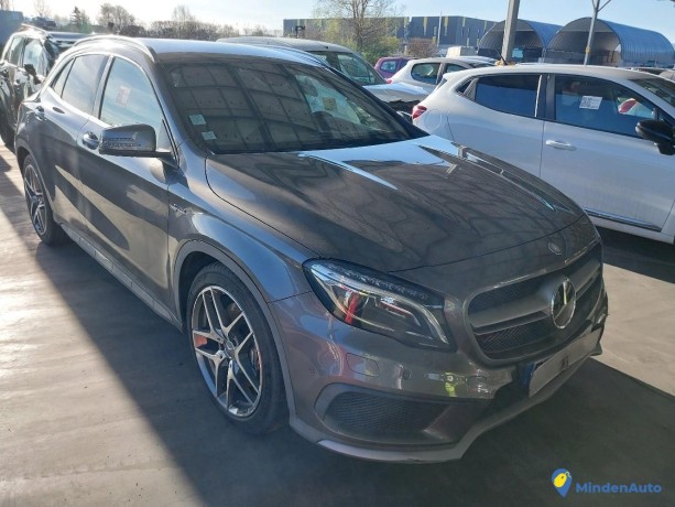 mercedes-gla-45-amg-360-7g-dct-4matic-essence-big-2