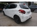 peugeot-208-1-small-13