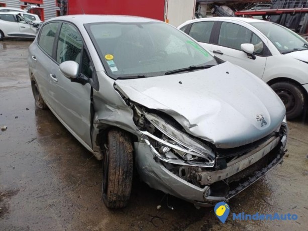 peugeot-208-1-phase-2-12804983-big-3