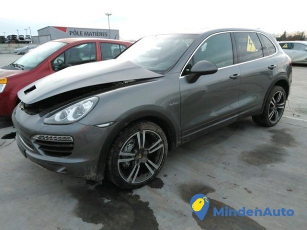 porsche-cayenne-s-hybrid-big-1