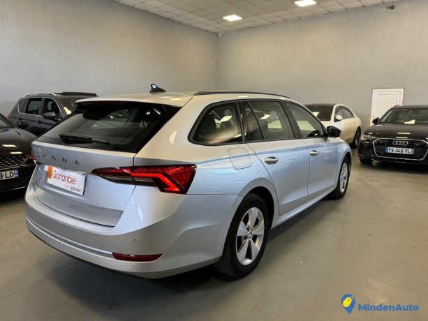 skoda-octavia-combi-20tdi-150cv-de-2021-big-3