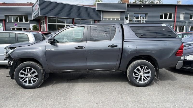 toyota-hilux-5-big-25