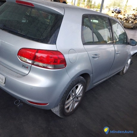 volkswagen-golf-vi-16-tdi-105-gazole-big-2