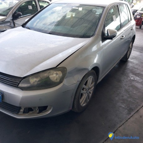 volkswagen-golf-vi-16-tdi-105-gazole-big-0