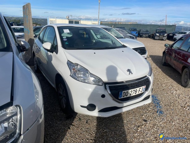 peugeot-208-10-vti-68-big-1