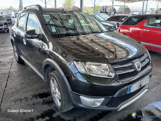 dacia-sandero-ii-stepway-09-tce-90-essence-big-1