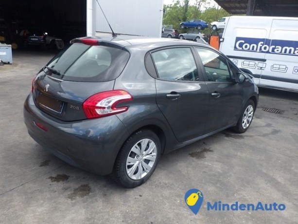 peugeot-208-12-active-puretech-82-big-2