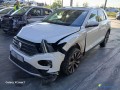 volkswagen-t-roc-15-tsi-150-dsg-essence-small-2