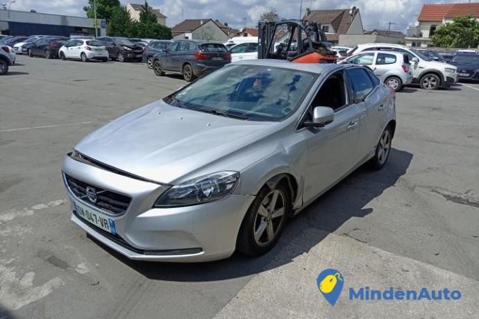 volvo-v40-16-d2-120cv-g7-ref-66100-big-0