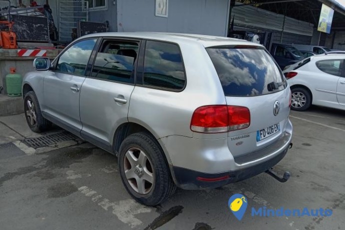 volkswagen-touareg-i-r5-25-tdi-174-cv-b11-big-1