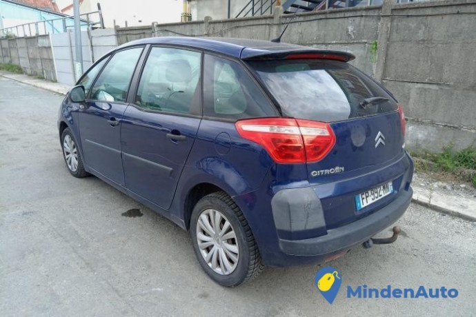 citroen-c4-picasso-16hdi-110cv-big-1