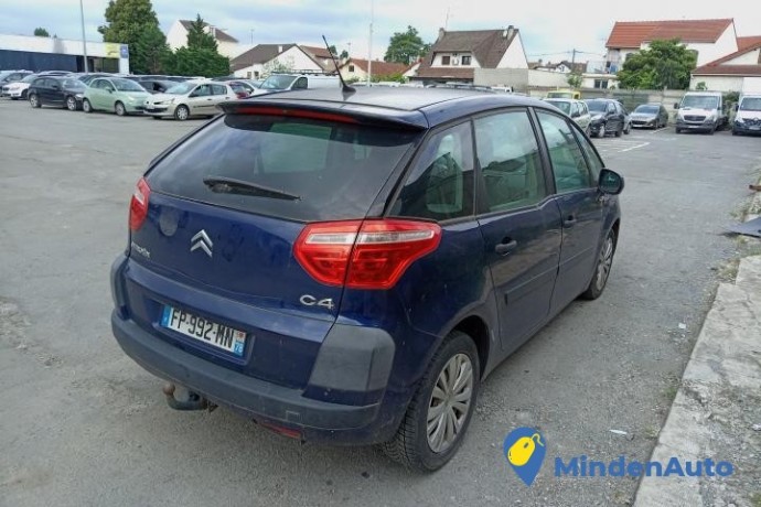 citroen-c4-picasso-16hdi-110cv-big-3