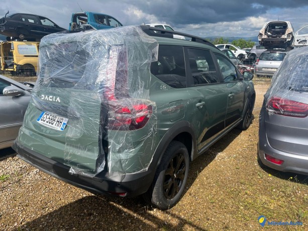 dacia-jogger-e-tech-140-hybride-big-3