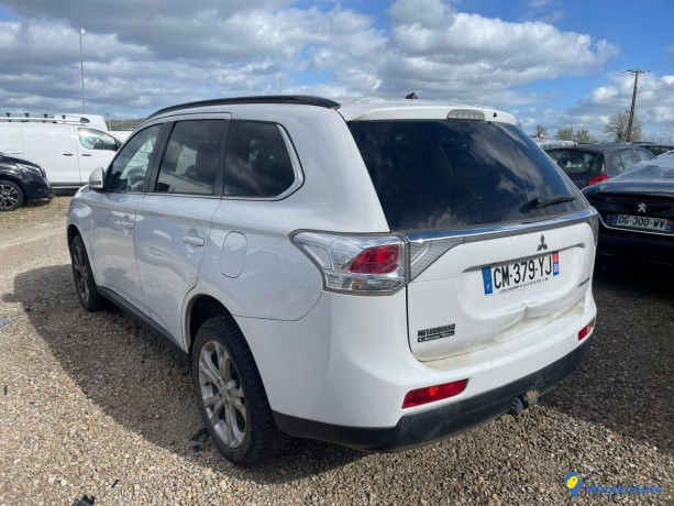 mitsubishi-outlander-23-di-d-150-big-1