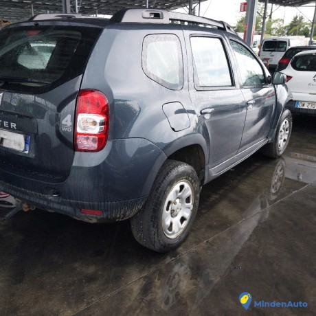 dacia-duster-15-dci-110-4wd-gazole-big-1