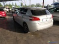 peugeot-308-ii-12-puretech-110-essence-small-1