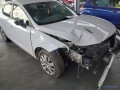 seat-leon-iii-5f-16-tdi-105-gazole-small-3