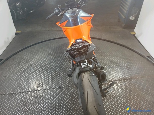 ktm-1290sduke-essence-big-2