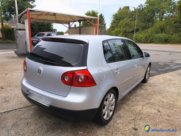 volkswagen-golf-v-20tdi-140ch-big-3